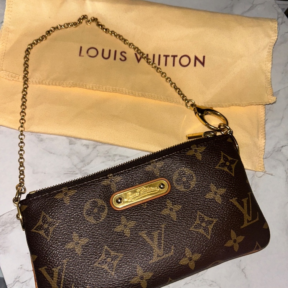 Louis Vuitton LV purse ( great condition ) - Picture 10 of 12